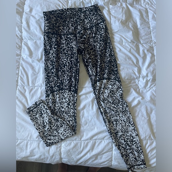 Size 10 full length Lululemon leggings, never worn - Picture 1 of 3